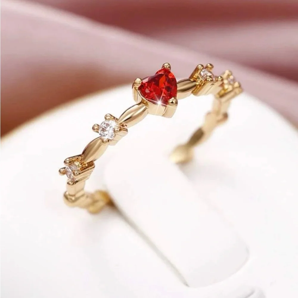 NWT Red Heart ❤️ Ring - Picture 4 of 7
